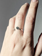 ANTIK Embrace Ring
