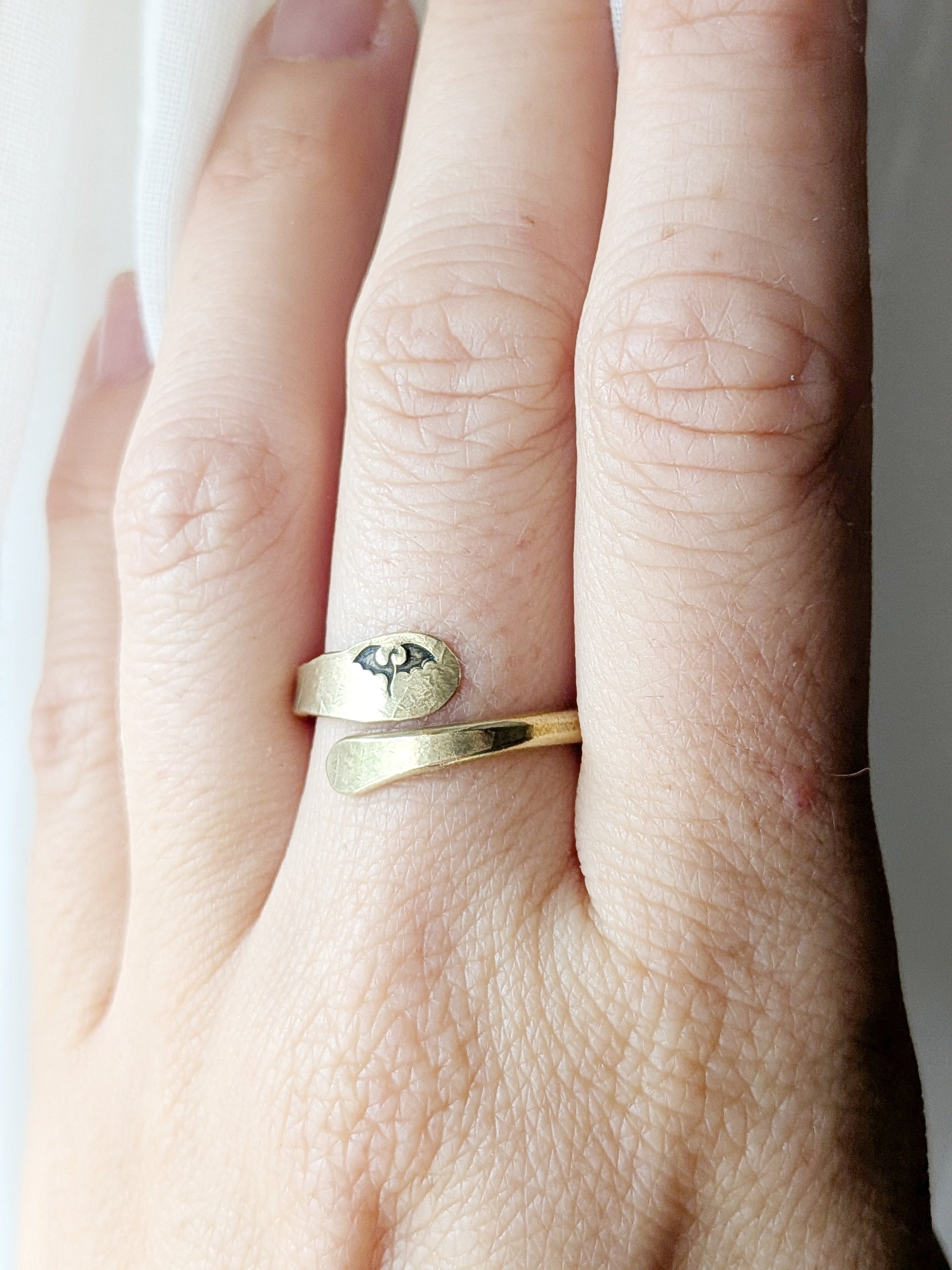 COVEN Thick Dragon Ring