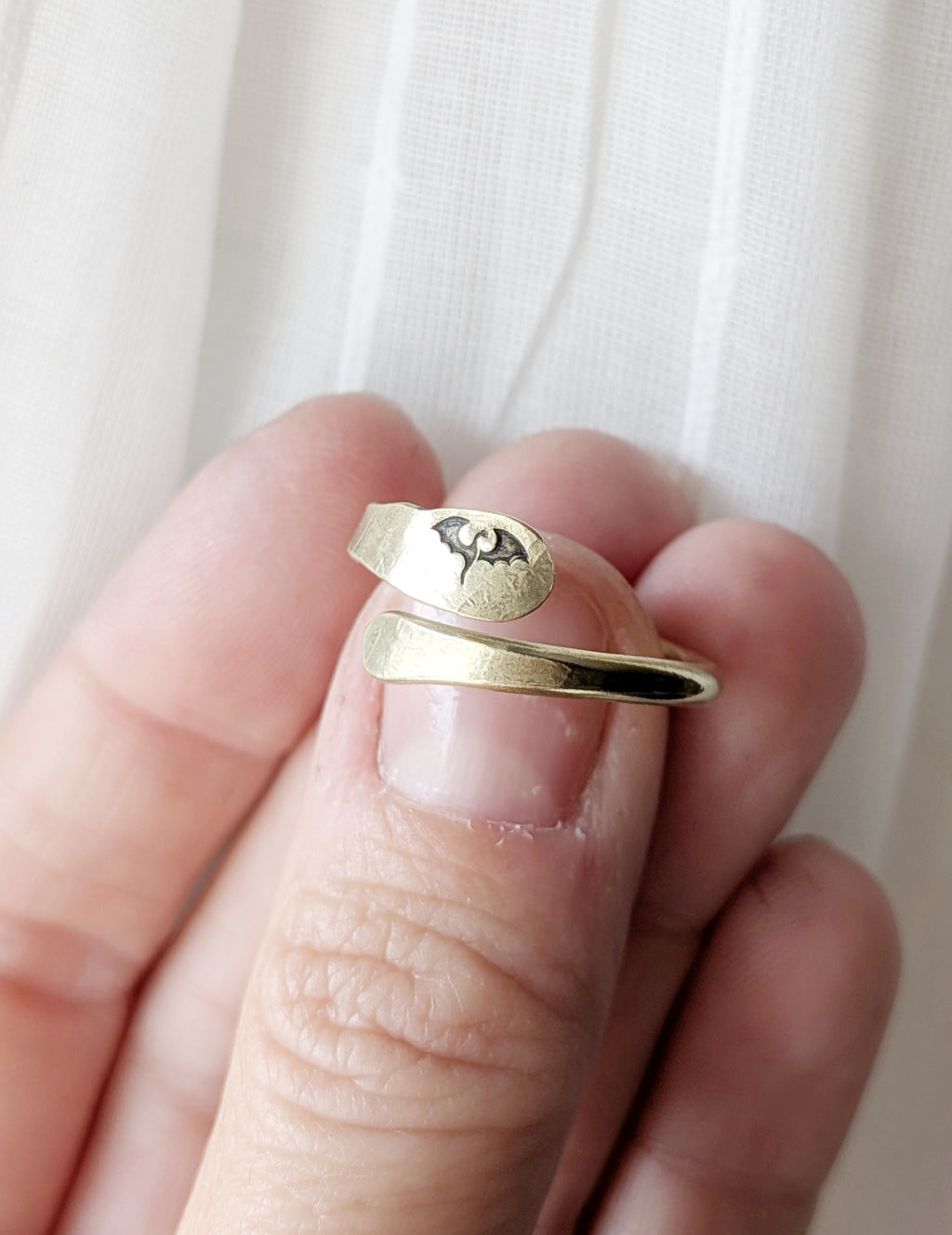 COVEN Thick Dragon Ring