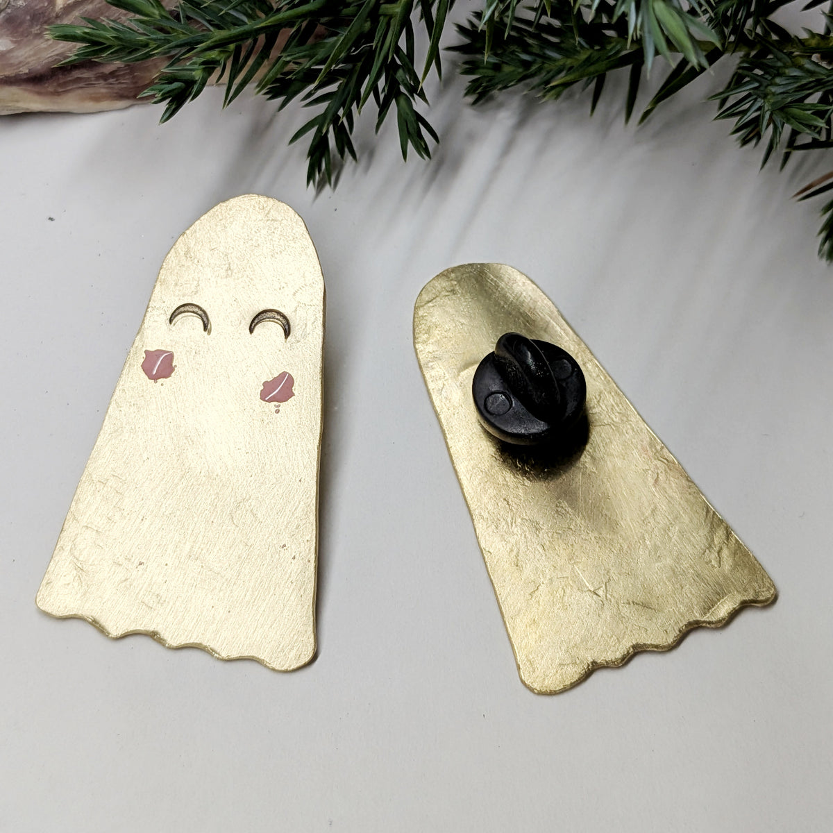 Happy Ghost Pin