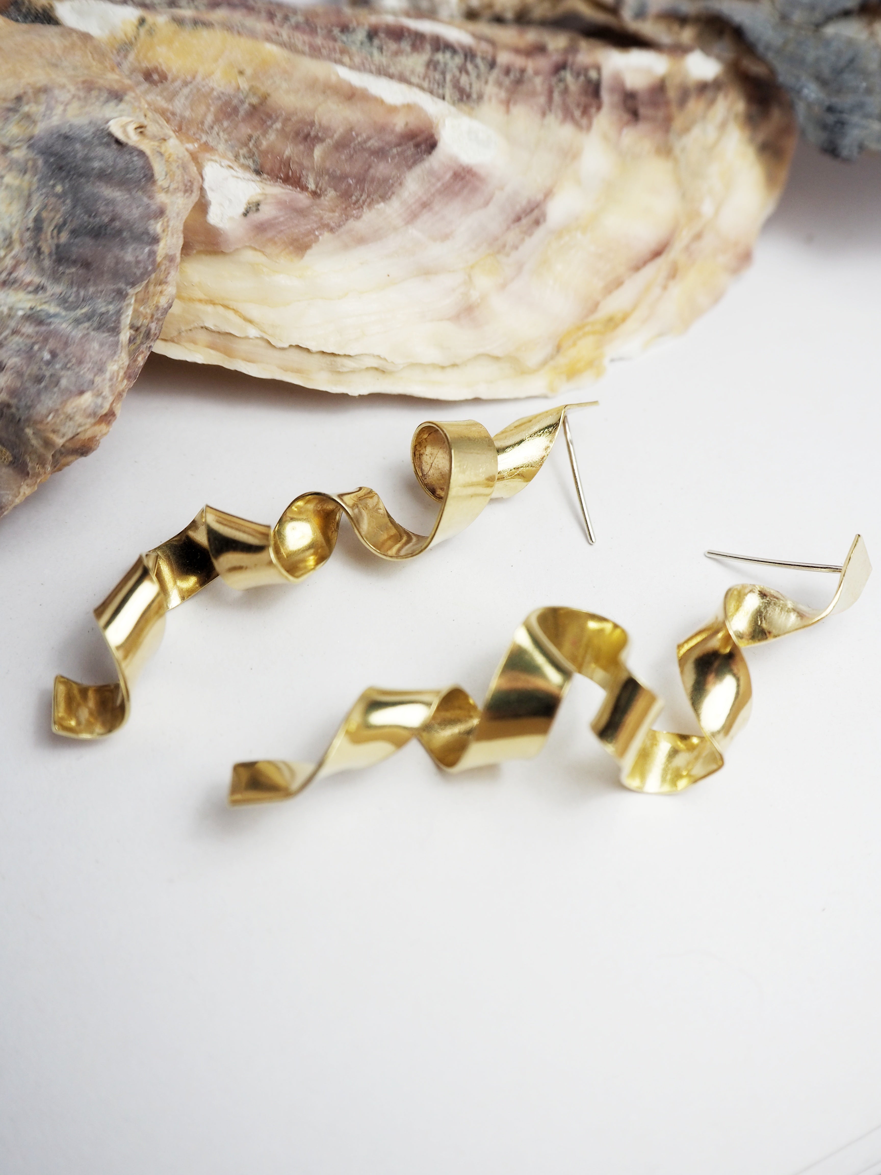 ANTIK Ribbon Earrings