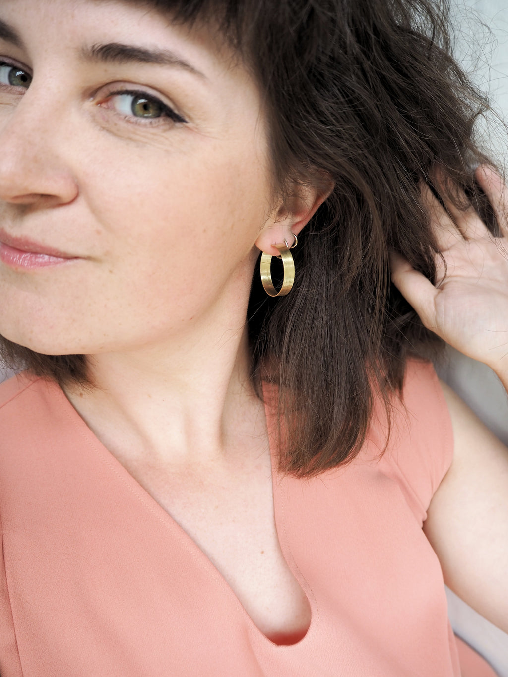 GEO Wide Medium Hoops