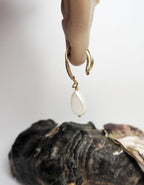 Stretched Earlobe Earring: Large Pearl