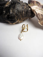 Stretched Earlobe Earring: Large Pearl