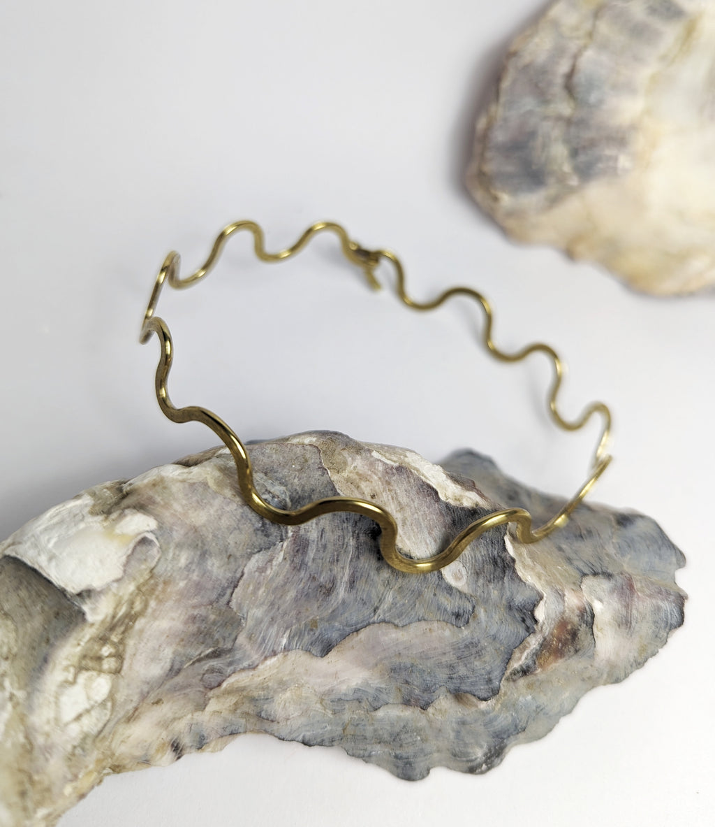 GEO Small Waves Bangle