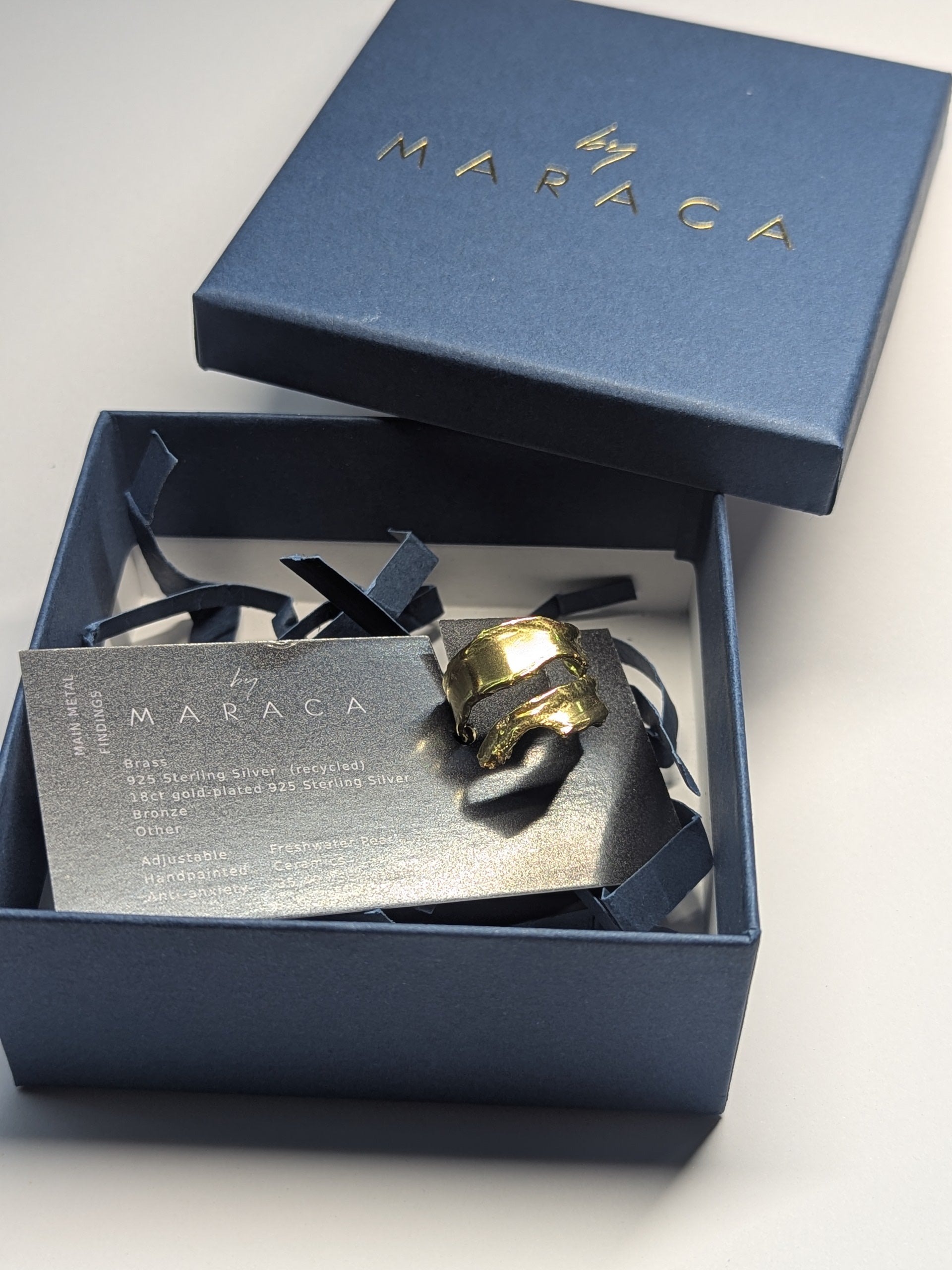 byMaraca large gift box