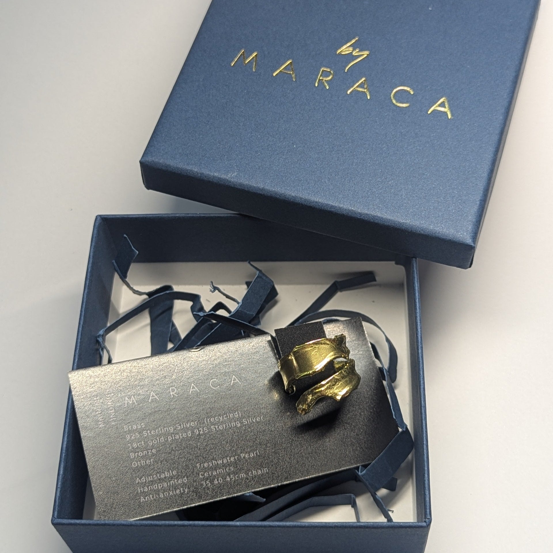 byMaraca large gift box