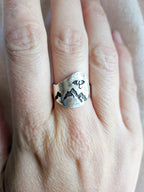 COVEN Adjustable Fantasy Dragon / Star Ring