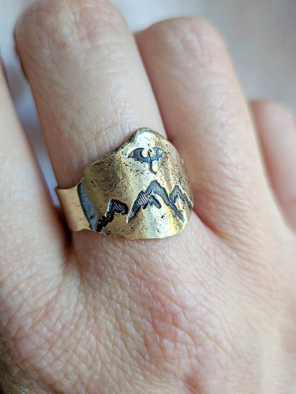 COVEN Adjustable Fantasy Dragon / Star Ring