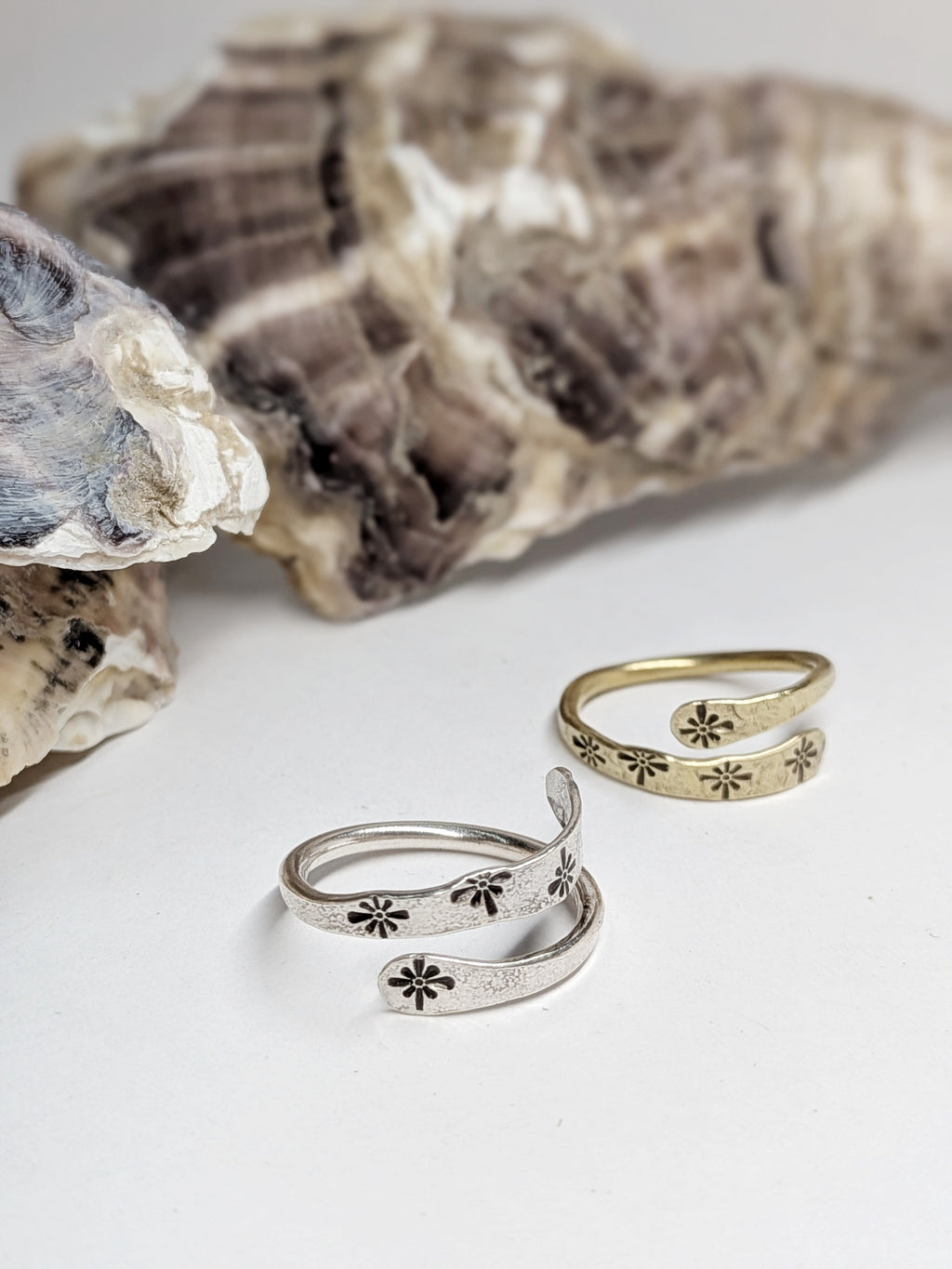 FEMME Star Burst Ring