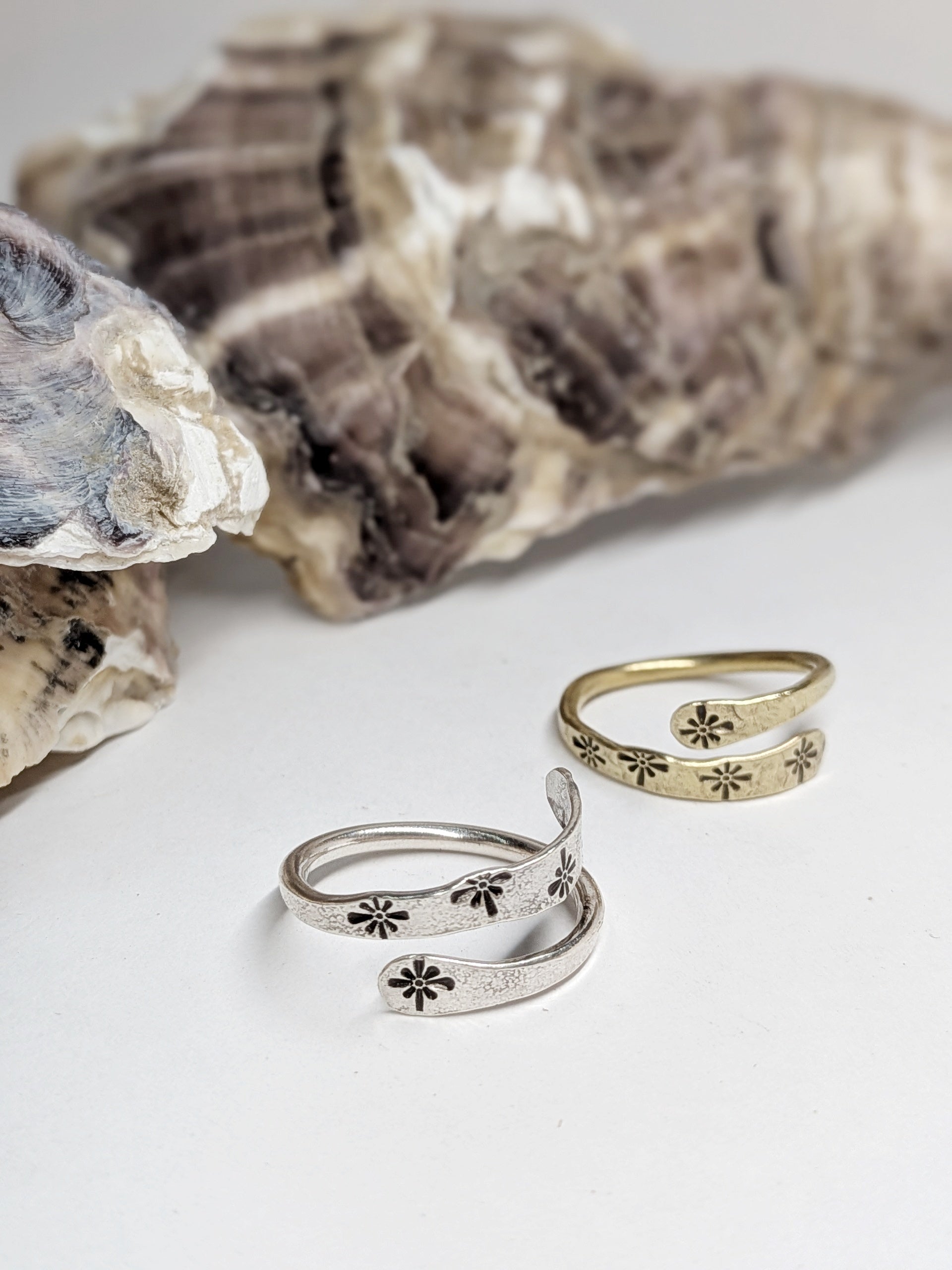 FEMME Star Burst Ring