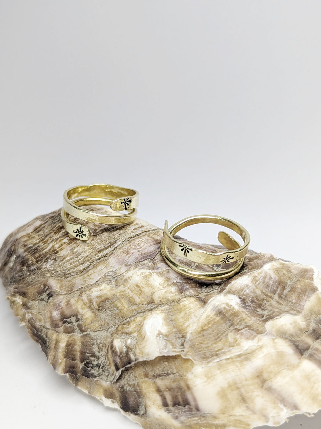 FEMME Star Burst Ring