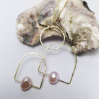 FEMME Golden Abstract Pearl Necklace