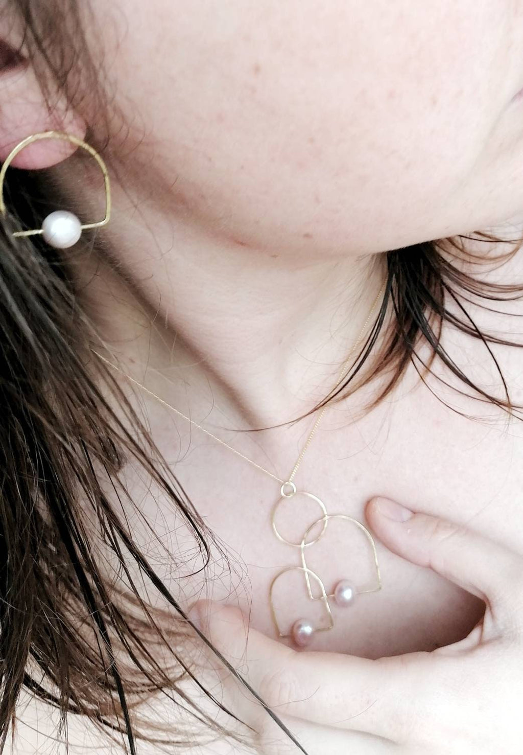 FEMME Golden Abstract Pearl Necklace