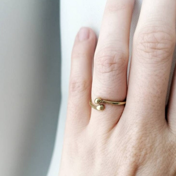 OXIDO Adjustable Brass Ring