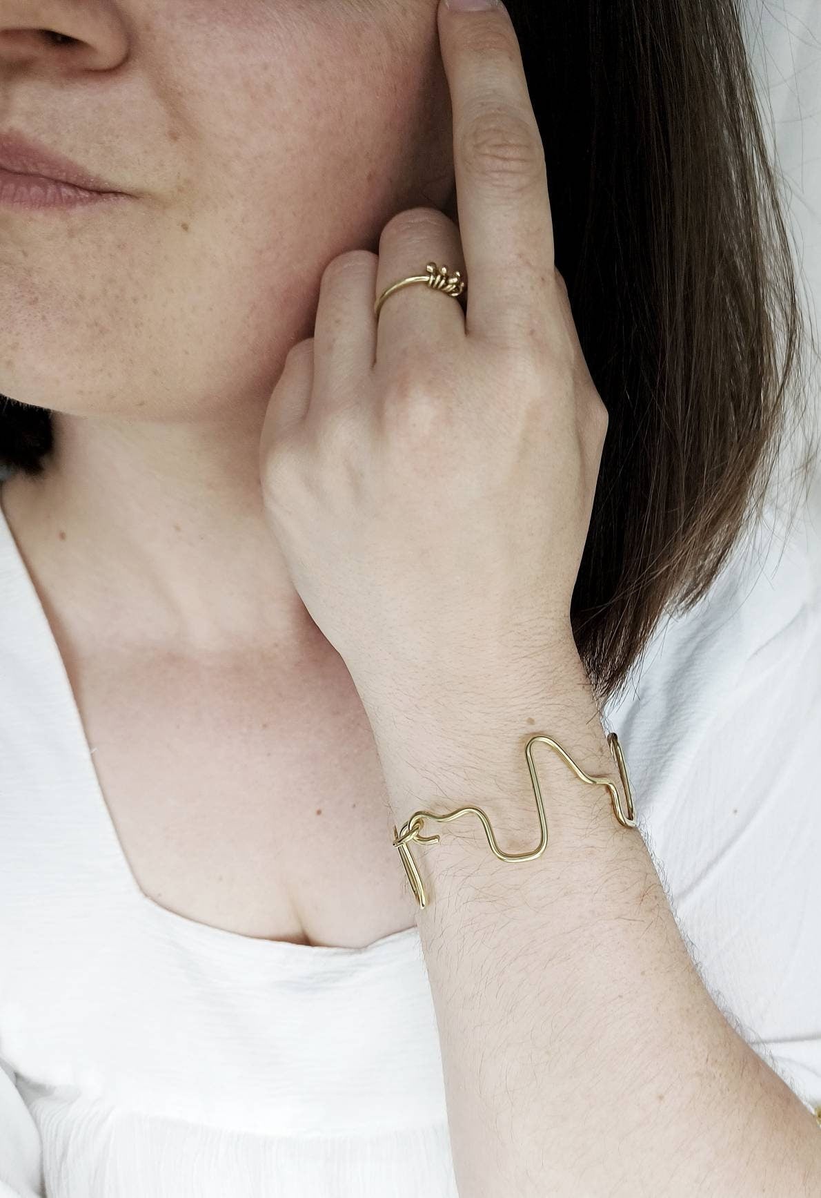 GEO Bangle brass squiggle